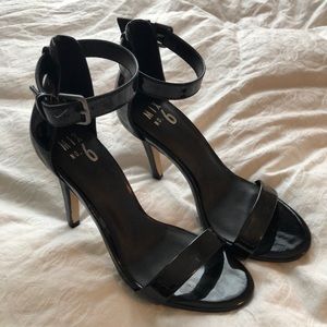 Never worn! Strappy black open toe heels
